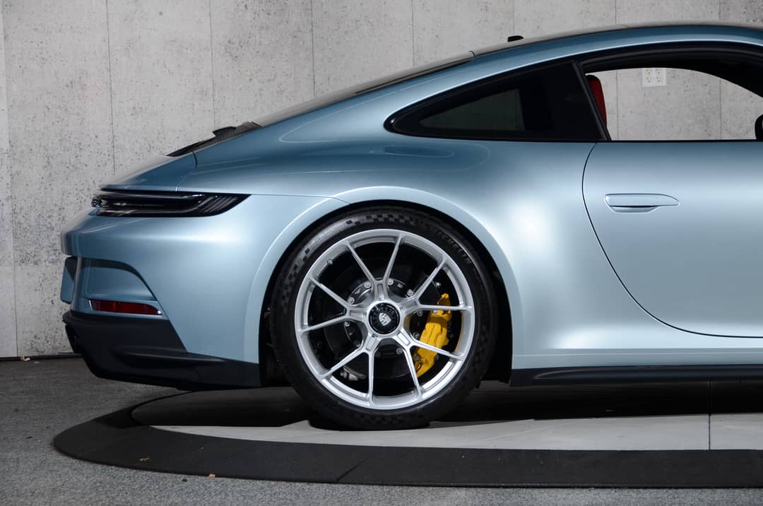 2022 Porsche 911 GT3 Touring — photo 32