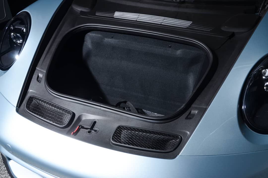2022 Porsche 911 GT3 Touring — photo 42