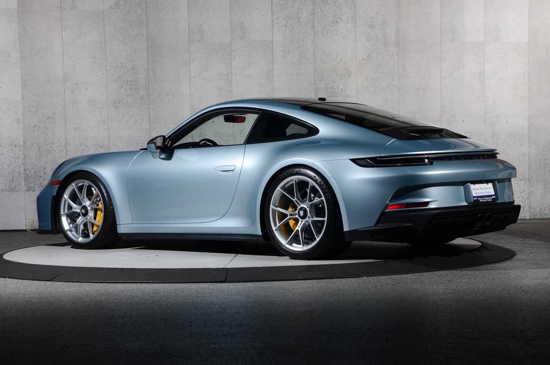 2022 Porsche 911 GT3 Touring — photo 8