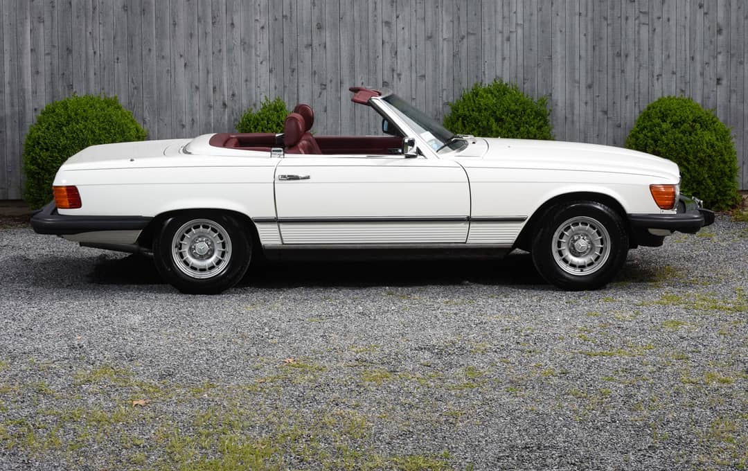 1985 Mercedes-Benz 380 SL — photo 2