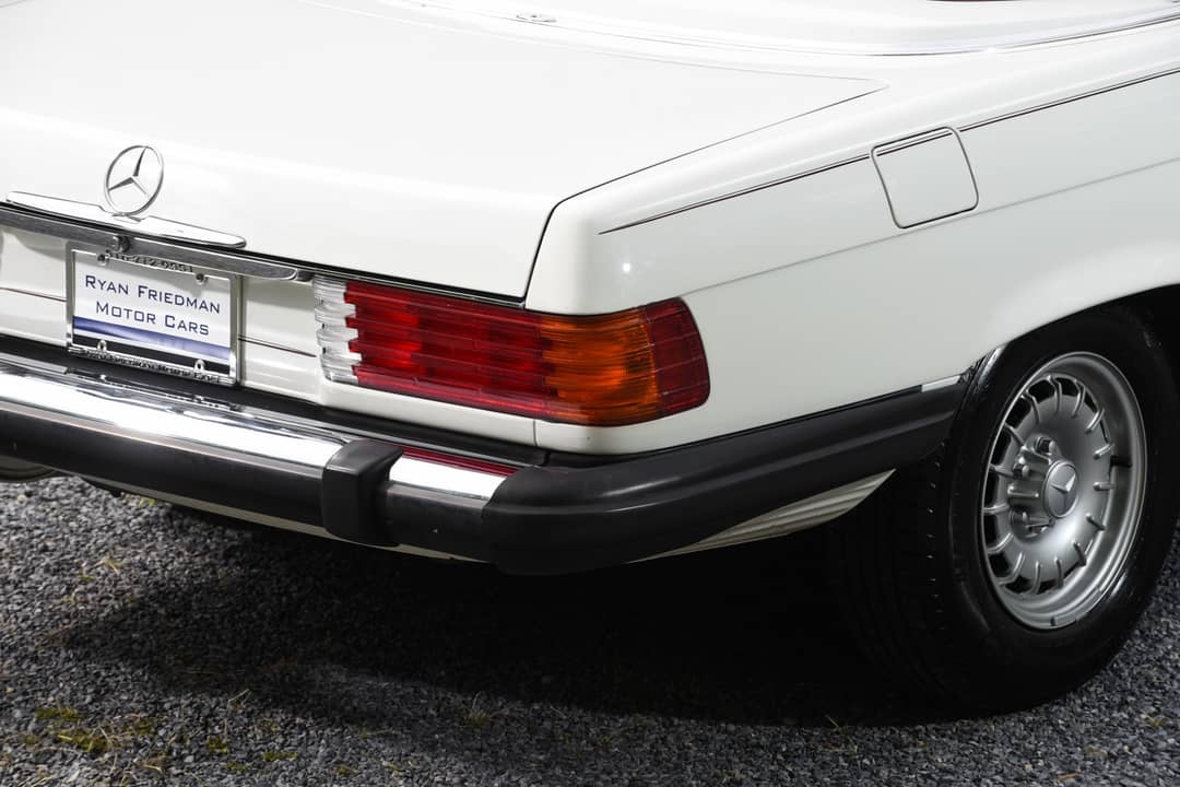 1985 Mercedes-Benz 380 SL — photo 15