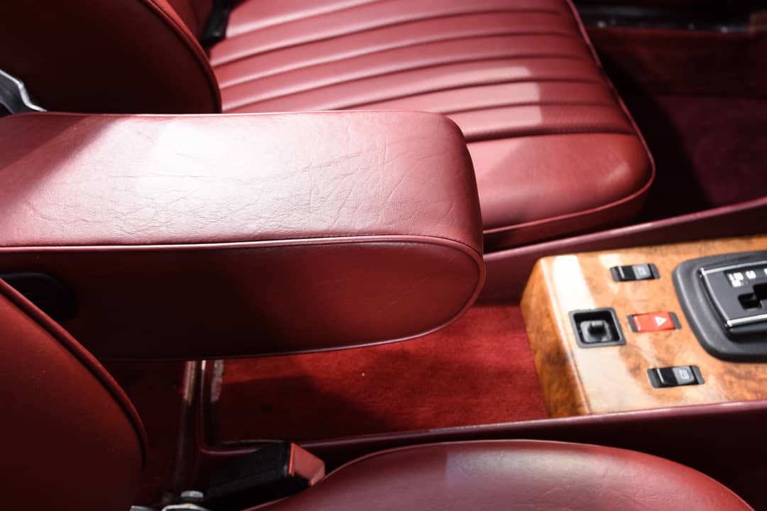 1985 Mercedes-Benz 380 SL — photo 27