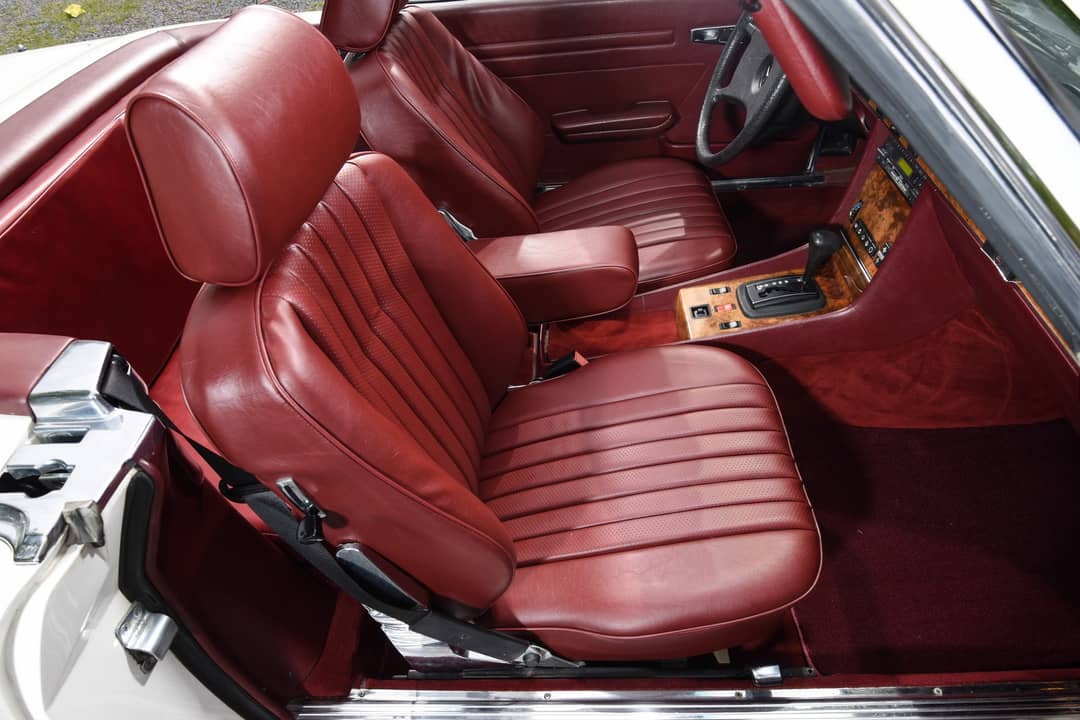 1985 Mercedes-Benz 380 SL — photo 32