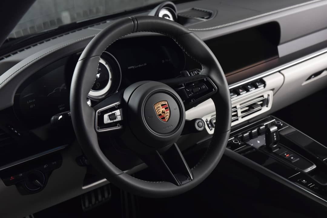 2025 Porsche 911 Turbo S — photo 21