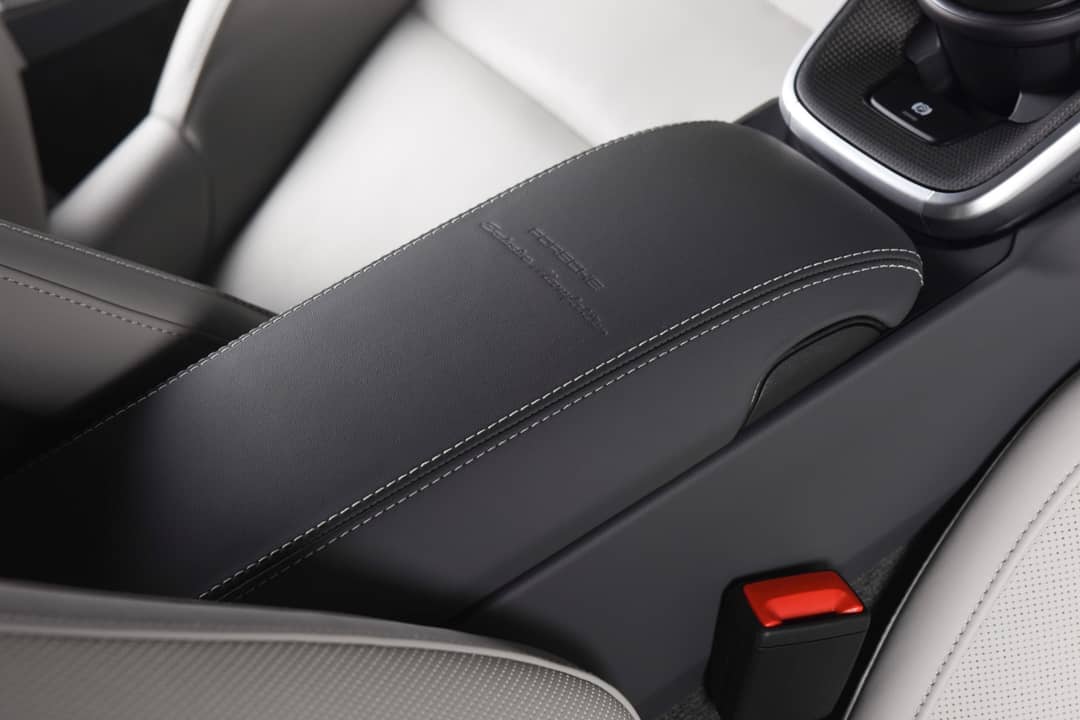 2025 Porsche 911 Turbo S — photo 27