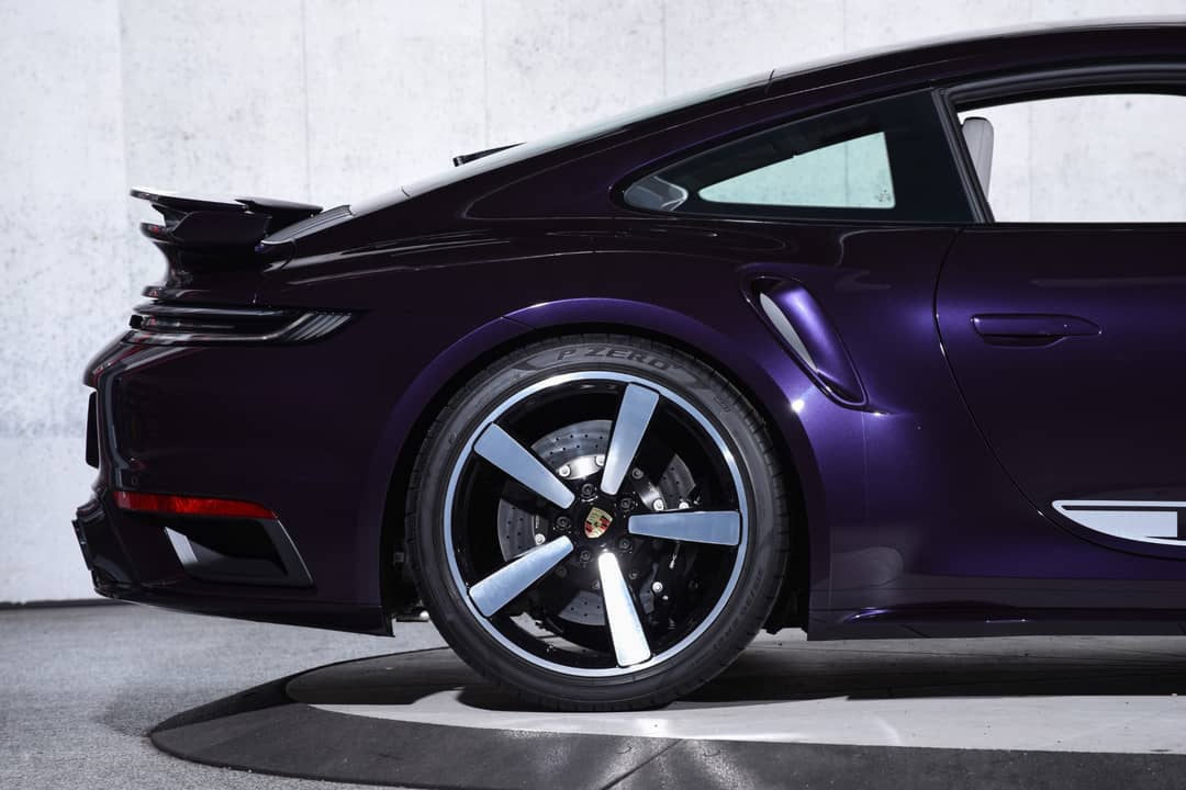 2025 Porsche 911 Turbo S — photo 37