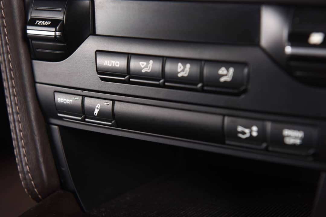 2009 Porsche 911 Carrera 4S — photo 25