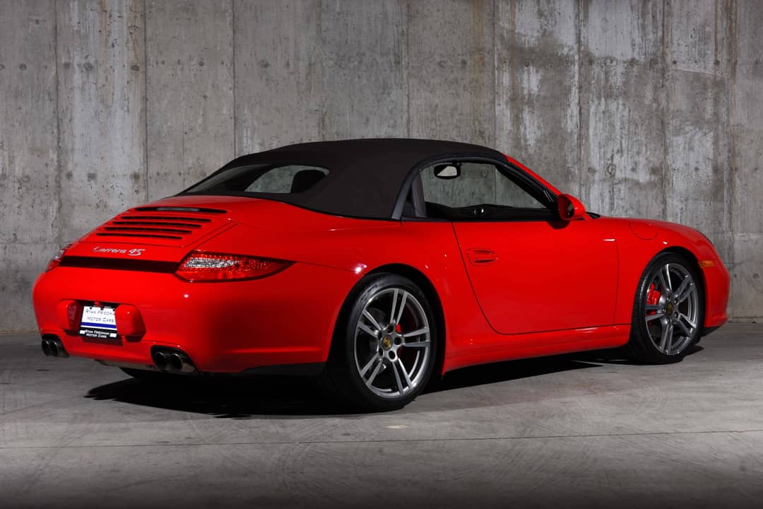 2009 Porsche 911 Carrera 4S — photo 32