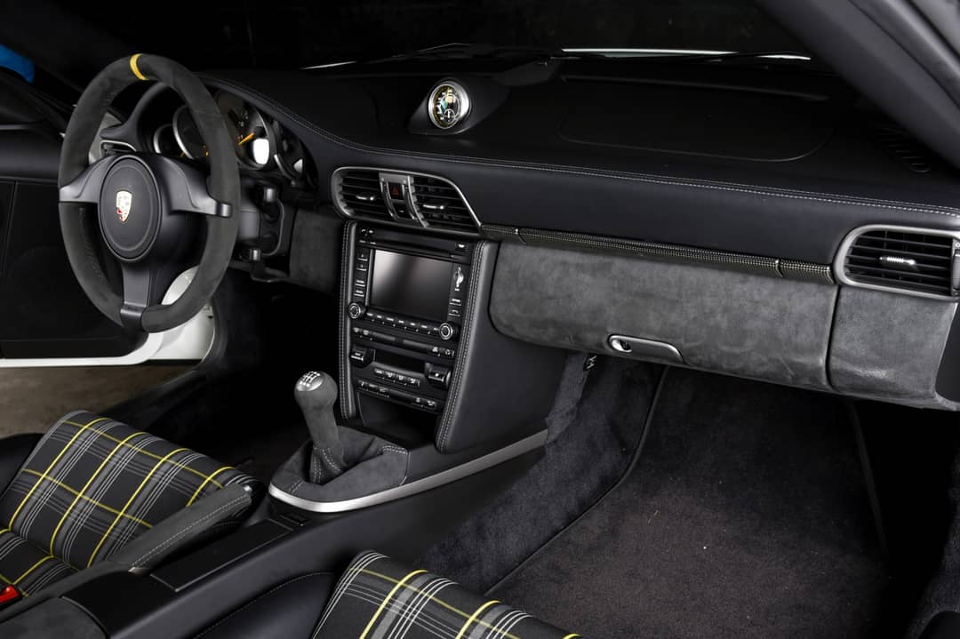2011 Porsche 911 GT3 RS — photo 20