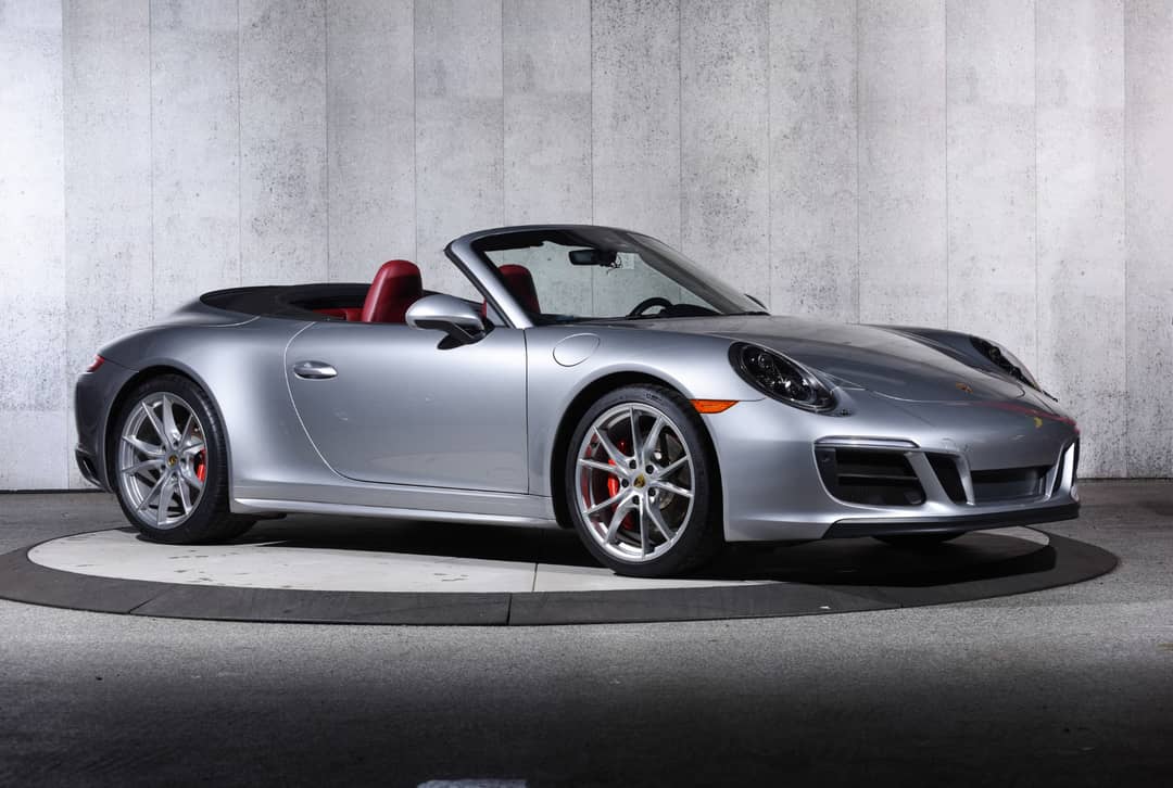 2018 Porsche 911 Carrera GTS — photo 2