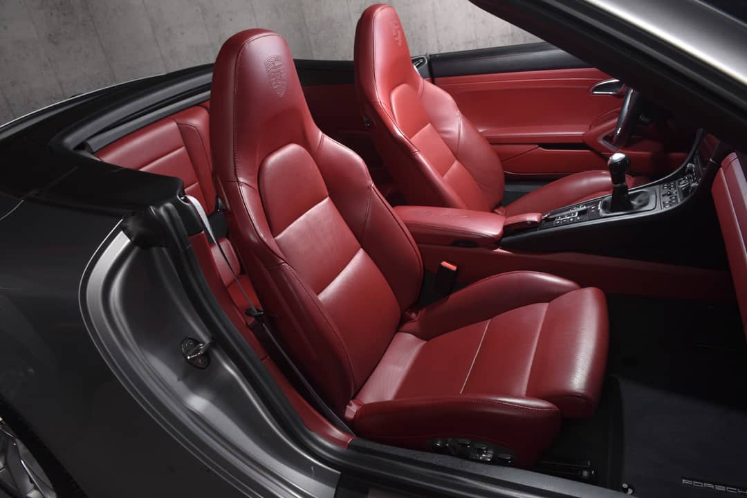 2018 Porsche 911 Carrera GTS — photo 15