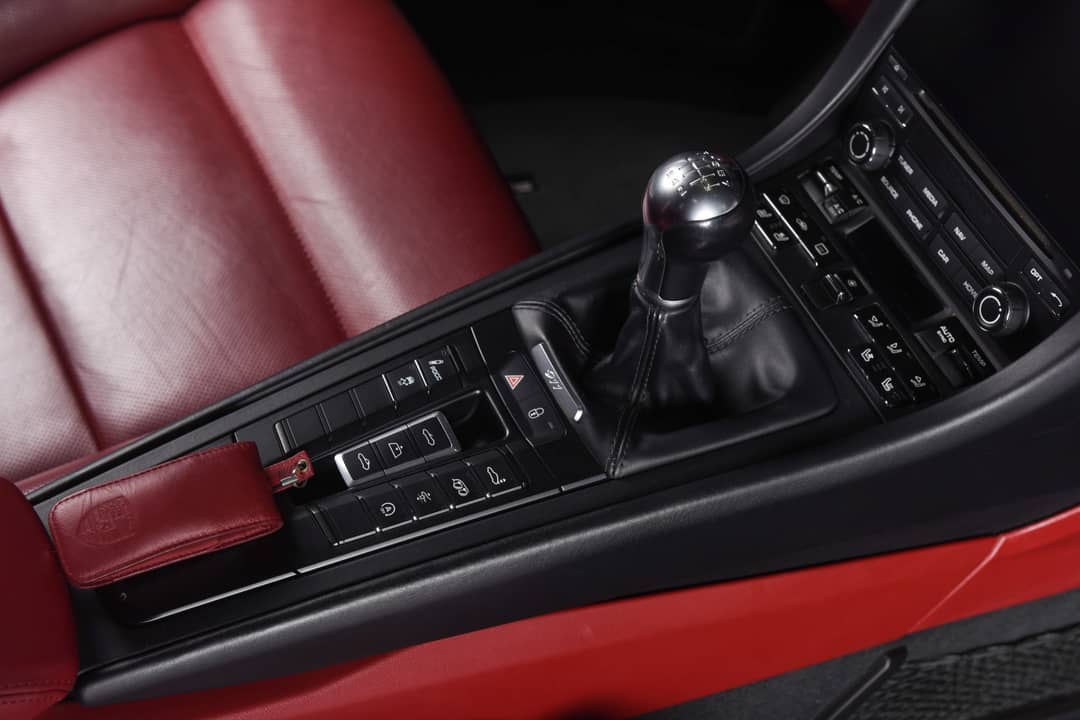 2018 Porsche 911 Carrera GTS — photo 18