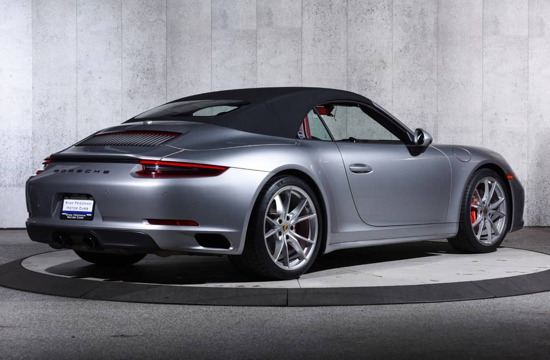 2018 Porsche 911 Carrera GTS — photo 38