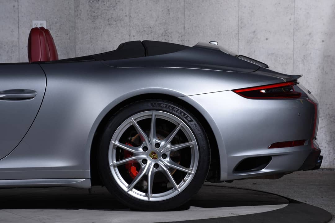 2018 Porsche 911 Carrera GTS — photo 43