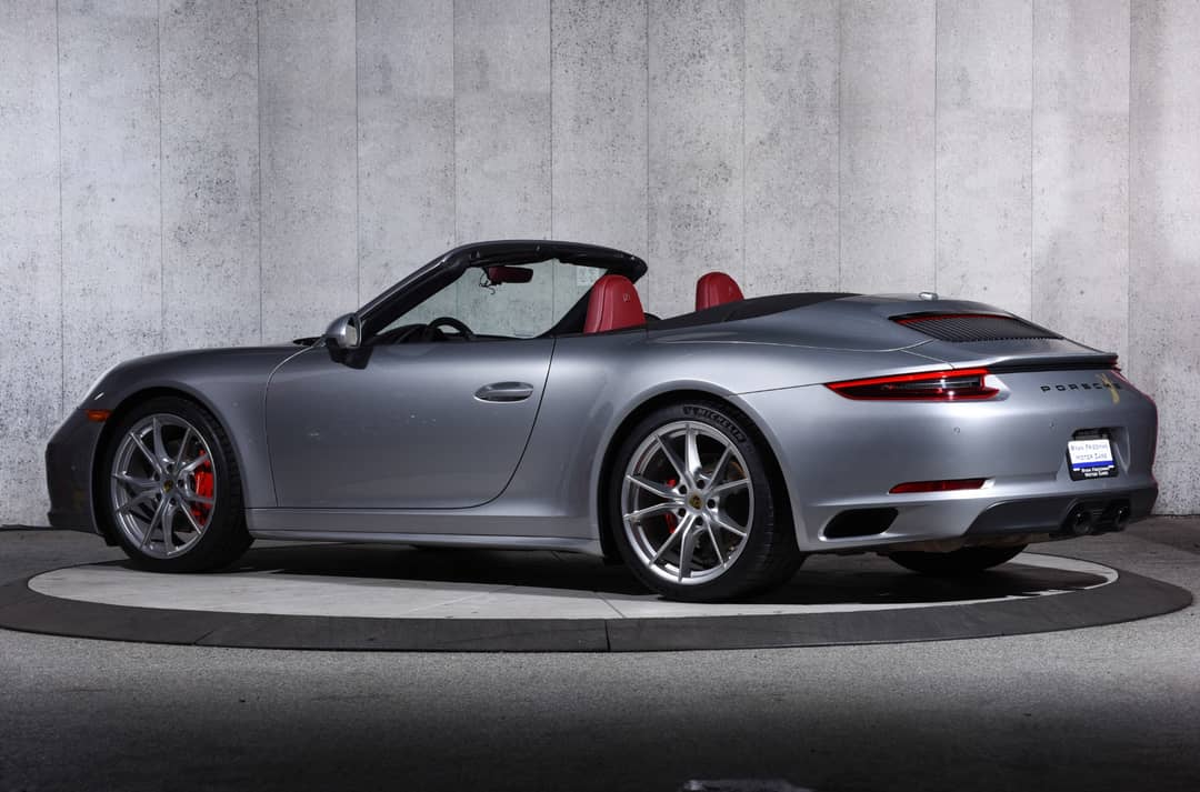 2018 Porsche 911 Carrera GTS — photo 10