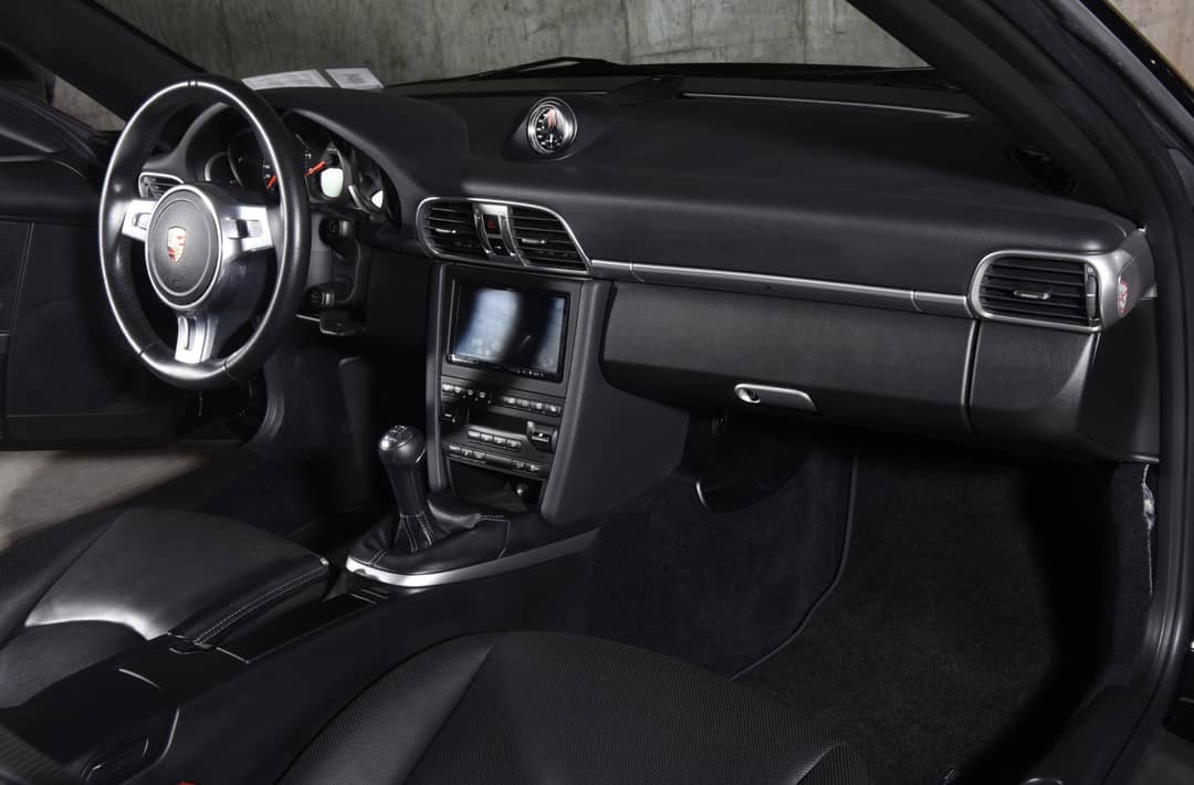 2012 Porsche 911 Carrera 4 GTS — photo 12