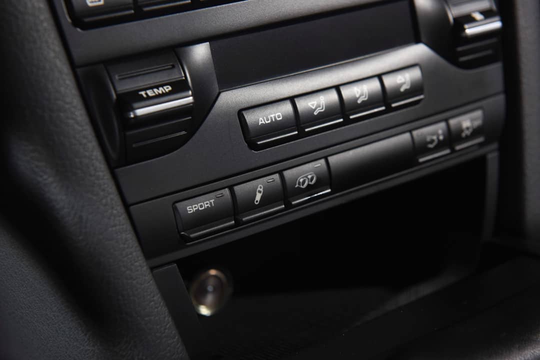 2012 Porsche 911 Carrera 4 GTS — photo 18