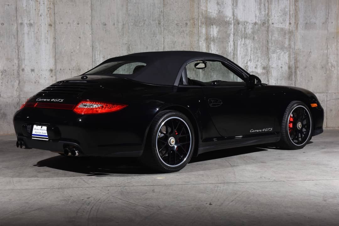 2012 Porsche 911 Carrera 4 GTS — photo 30