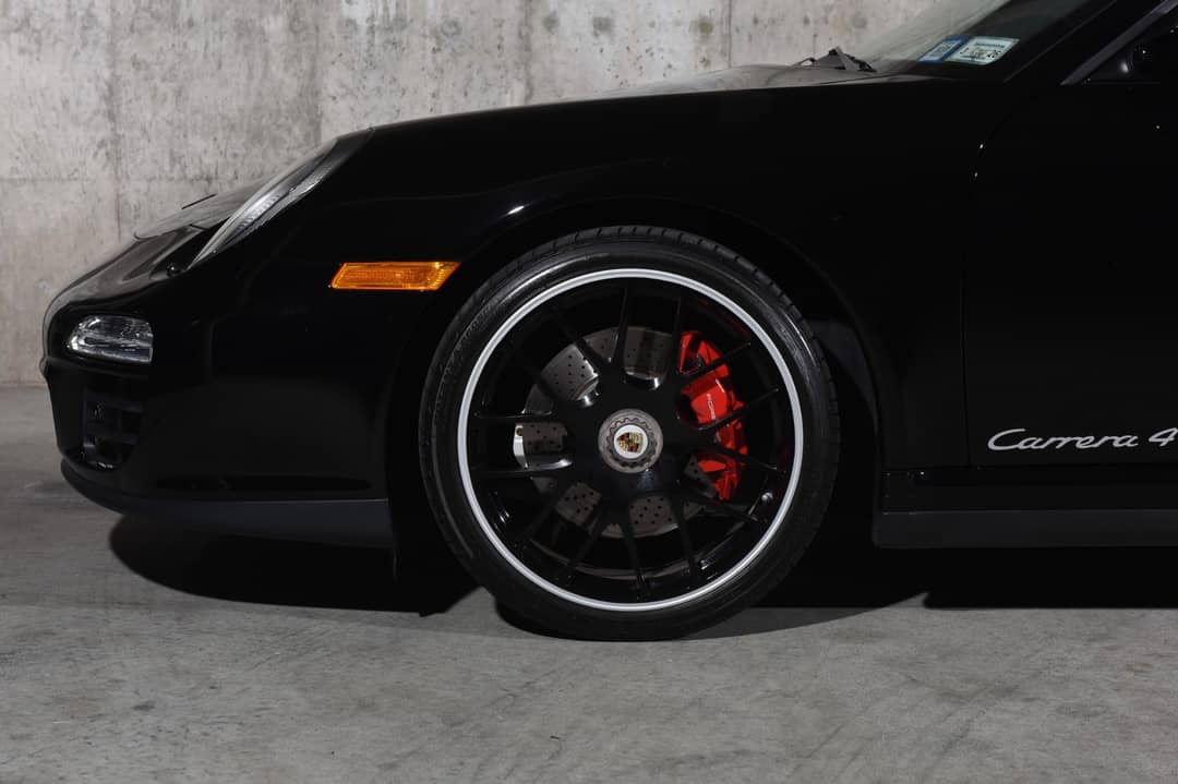 2012 Porsche 911 Carrera 4 GTS — photo 33