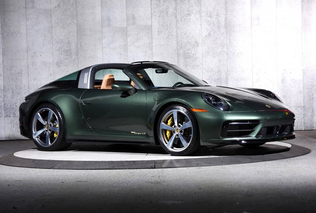 2024 Porsche 911 Targa 4S — photo 2