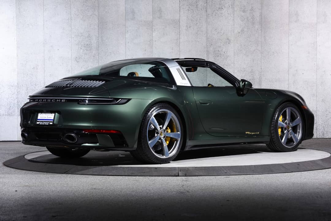 2024 Porsche 911 Targa 4S — photo 3