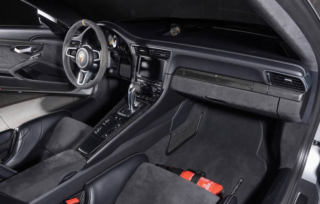 2016 Porsche 911 GT3 RS — photo 17