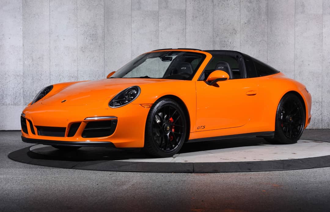 2018 Porsche 911 Targa 4 GTS — photo 2