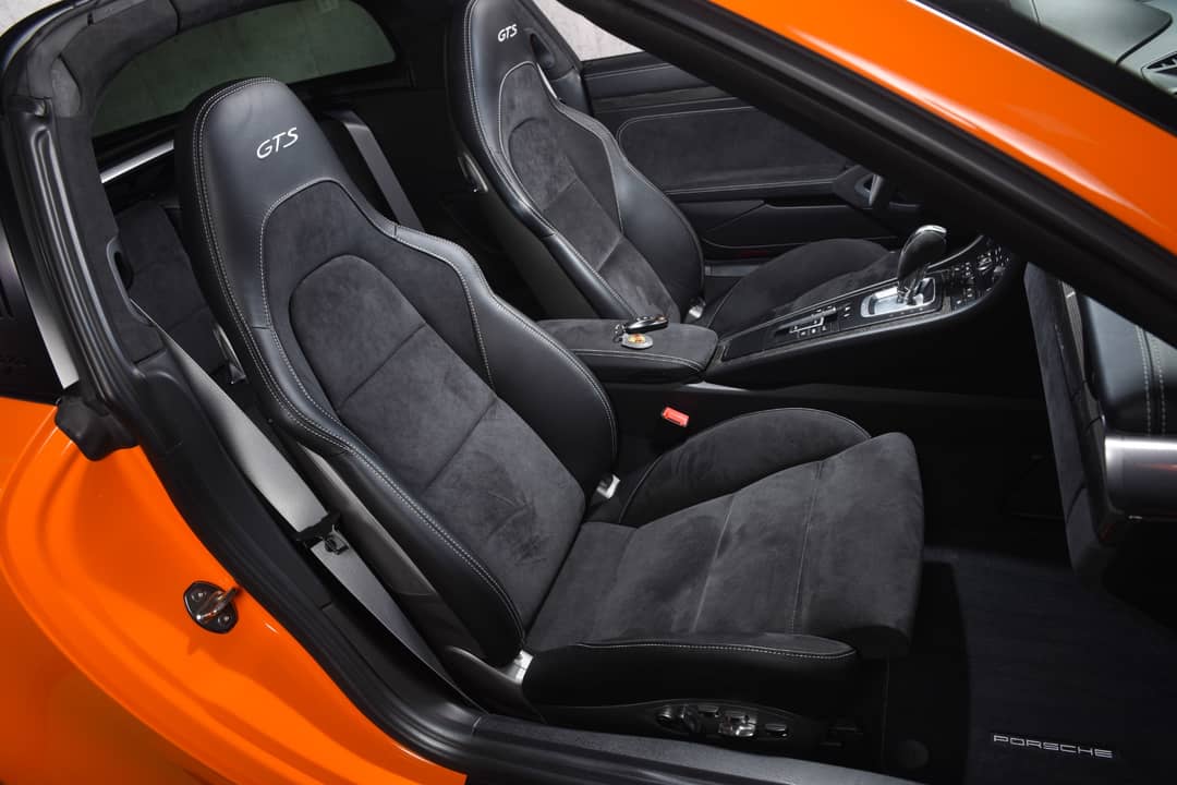 2018 Porsche 911 Targa 4 GTS — photo 17