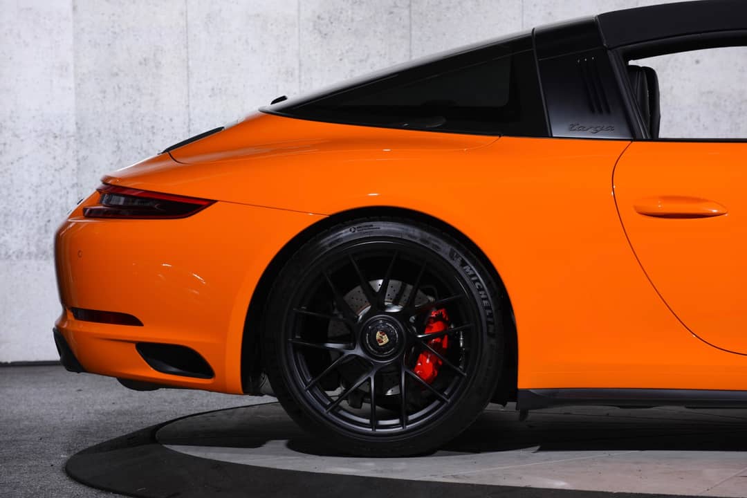 2018 Porsche 911 Targa 4 GTS — photo 37