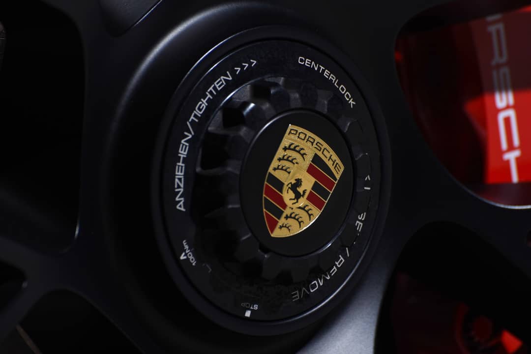 2018 Porsche 911 Targa 4 GTS — photo 9