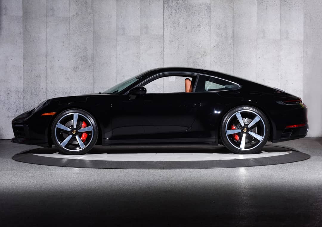 2024 Porsche 911 Carrera S — photo 9