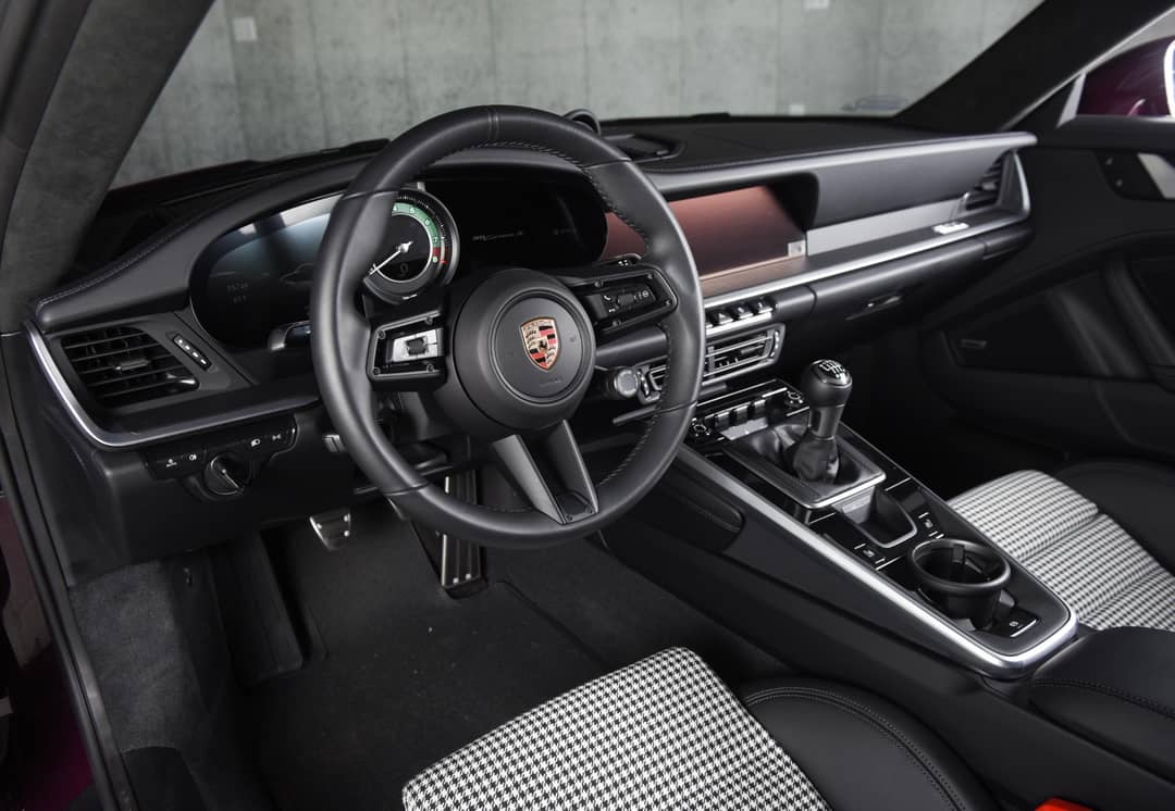 2024 Porsche 911 Carrera S — photo 5