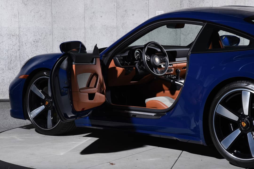 2023 Porsche 911 Sport Classic — photo 13