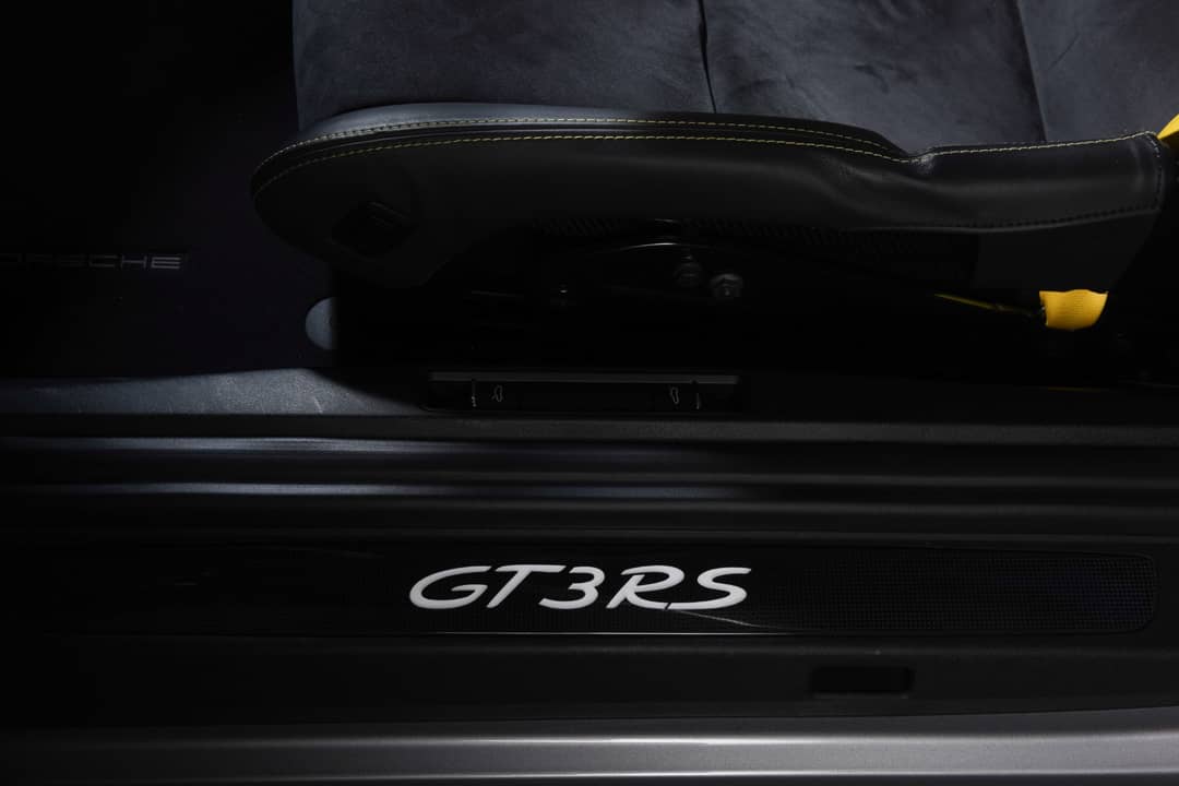 2016 Porsche 911 GT3 RS — photo 26