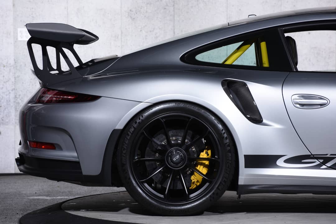 2016 Porsche 911 GT3 RS — photo 35