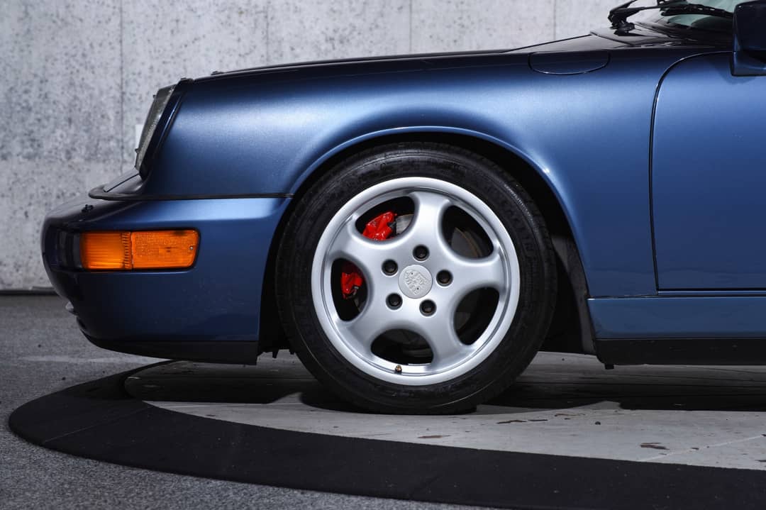 1990 Porsche 911 Carrera 4 — photo 26