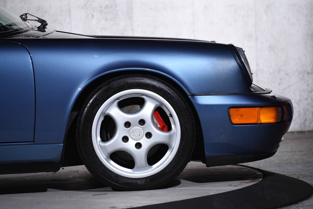 1990 Porsche 911 Carrera 4 — photo 27