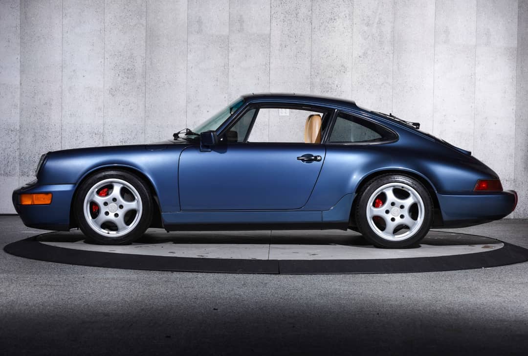 1990 Porsche 911 Carrera 4 — photo 10