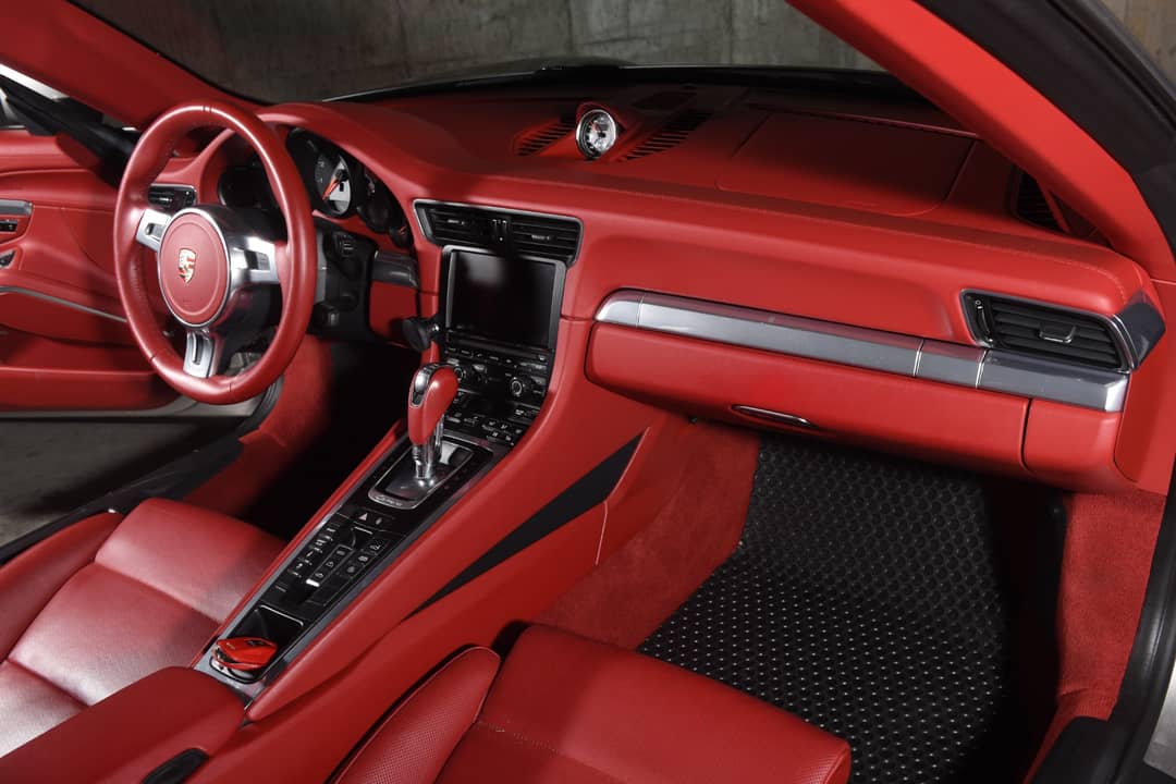 2013 Porsche 911 Carrera S — photo 14