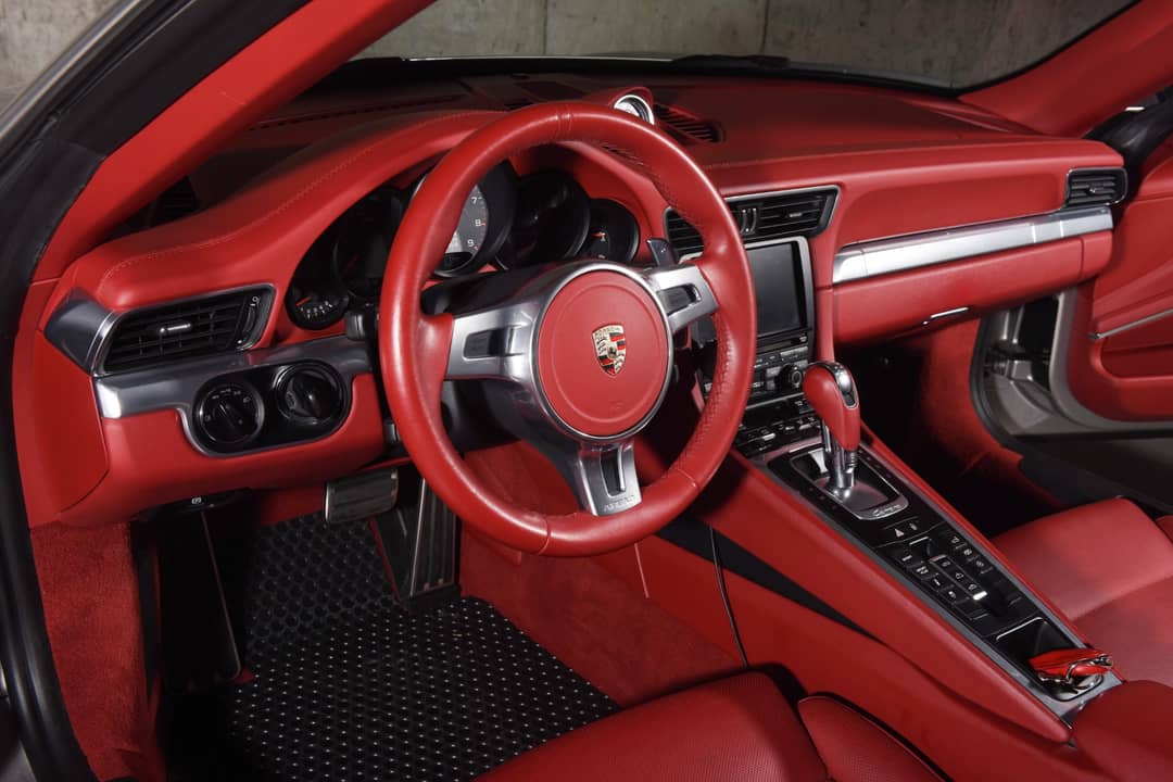 2013 Porsche 911 Carrera S — photo 4