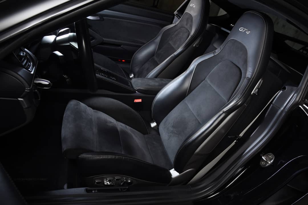 2020 Porsche 718 Cayman GT4 — photo 16