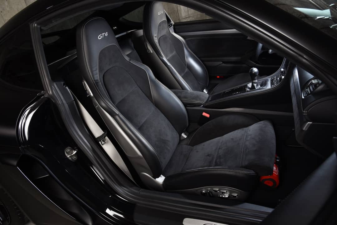 2020 Porsche 718 Cayman GT4 — photo 5