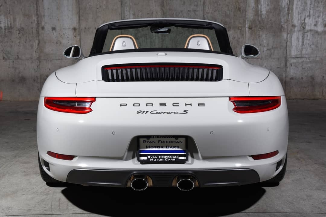 2019 Porsche 911 Carrera S — photo 11
