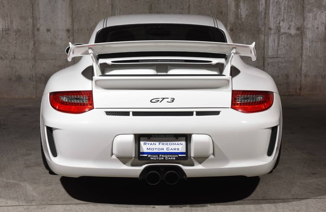 2010 Porsche 911 GT3 — photo 13