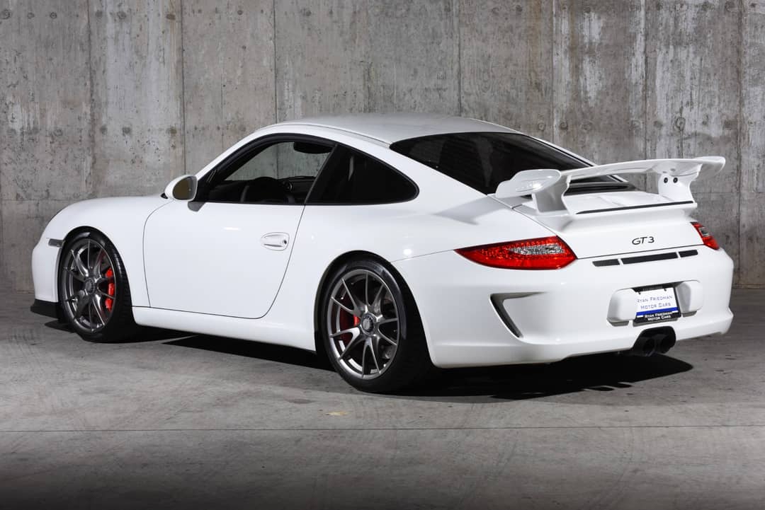 2010 Porsche 911 GT3 — photo 3