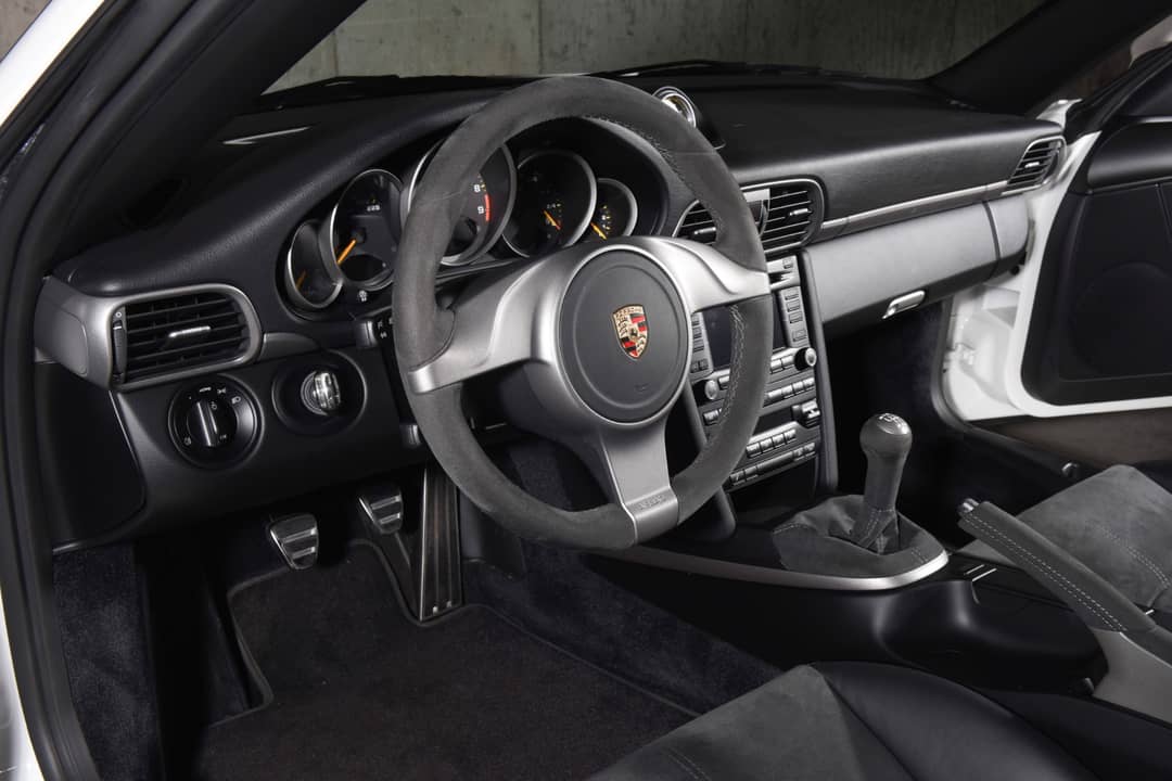2010 Porsche 911 GT3 — photo 4