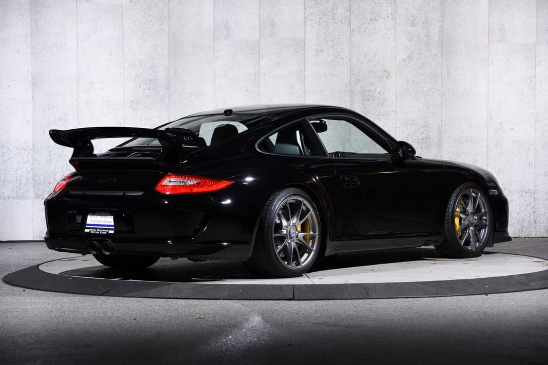 2010 Porsche 911 GT3 — photo 3