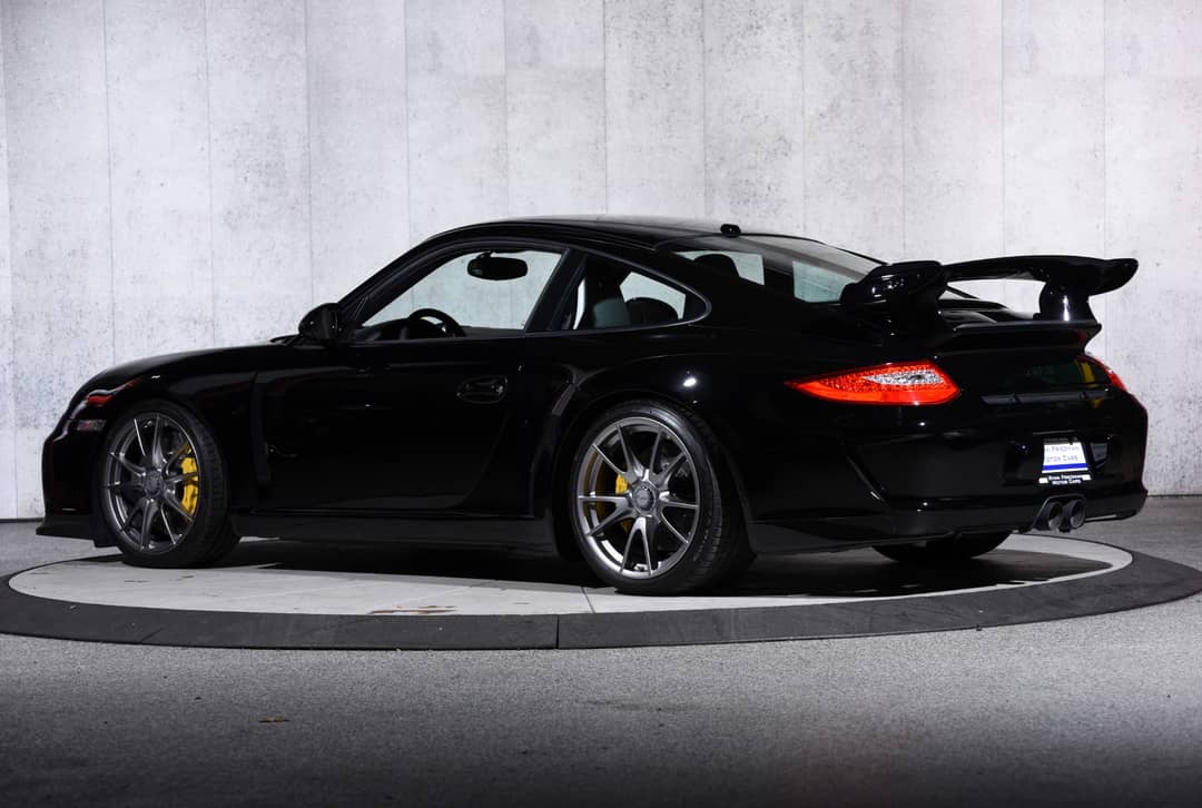 2010 Porsche 911 GT3 — photo 9