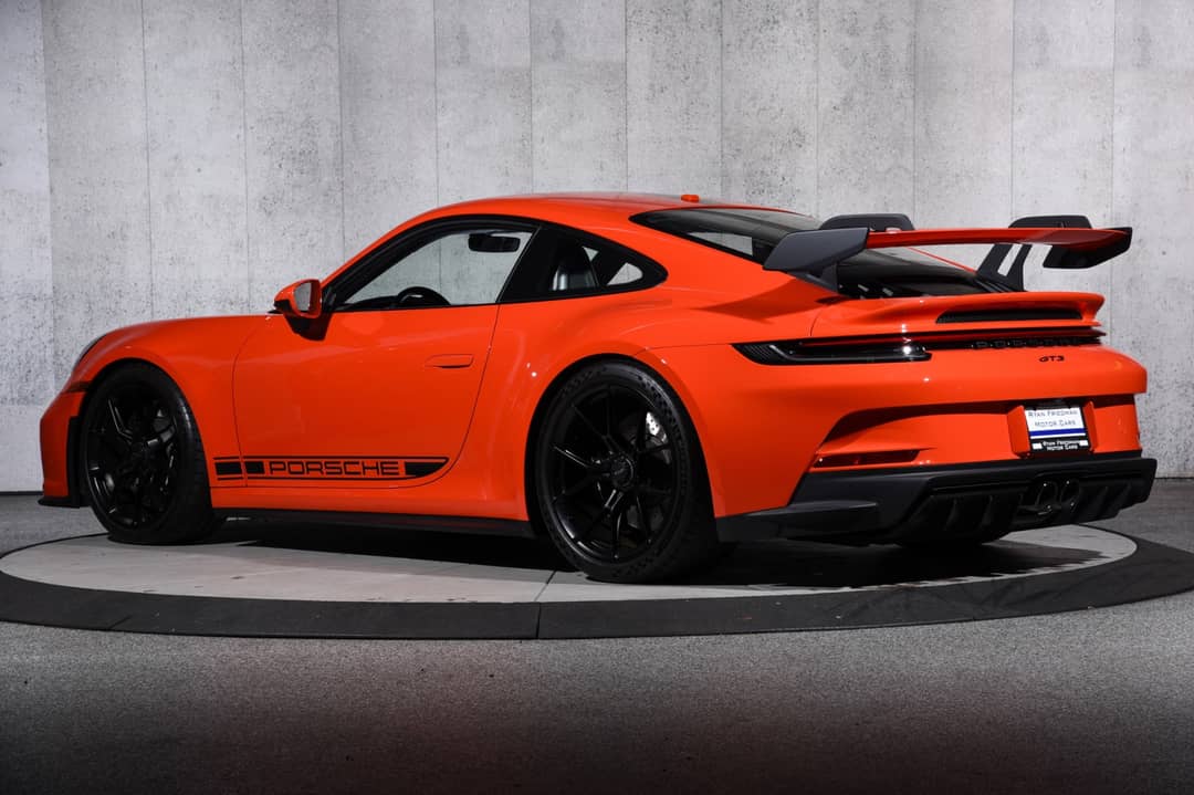2022 Porsche 911 GT3 — photo 3