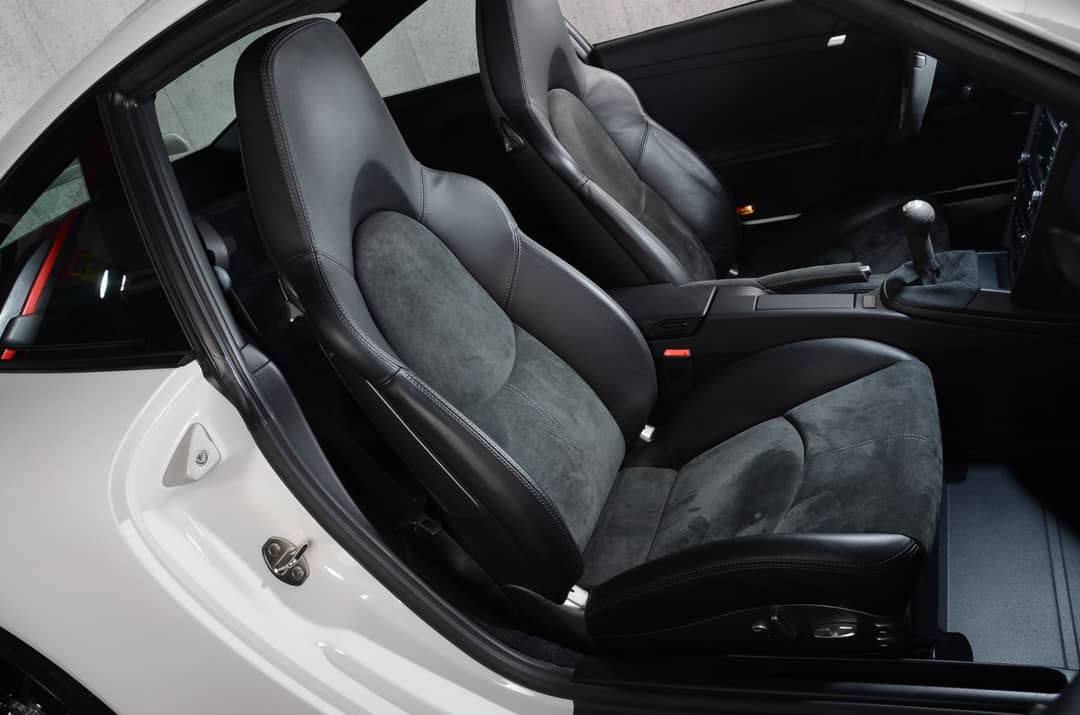2010 Porsche 911 GT3 — photo 18